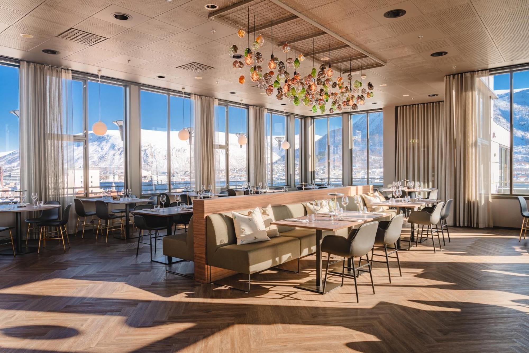 Hotell Enter St Elisabeth & 4*